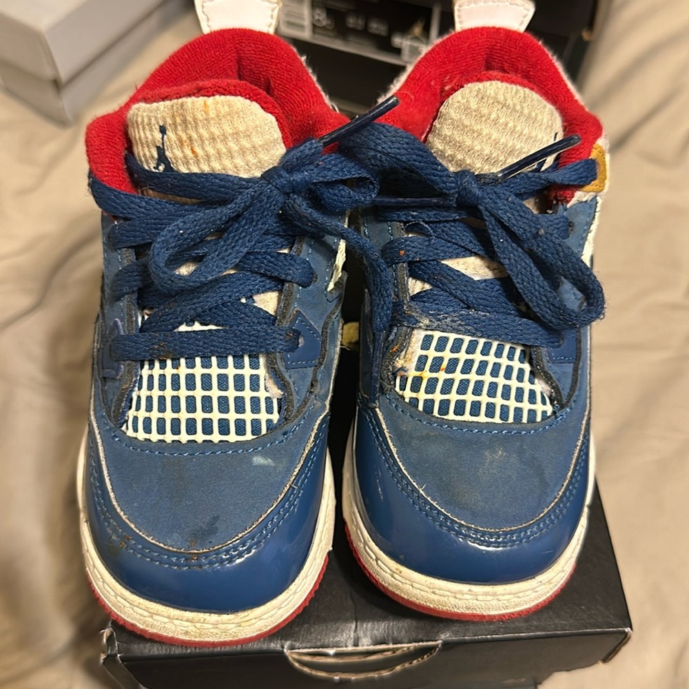 No box good condition